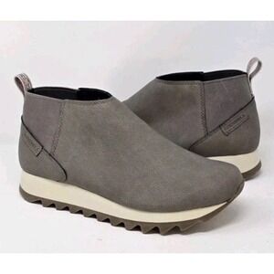 Merrell Women's Alpine Chelsea Boot Gray Gorpcore Vegan Leather Slip On‎ Size 7